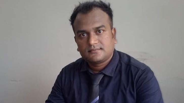 বিজয় মিছিলে অংশ নেওয়া শিক্ষার্থীকে কোপাল ছাত্রলীগ কর্মী