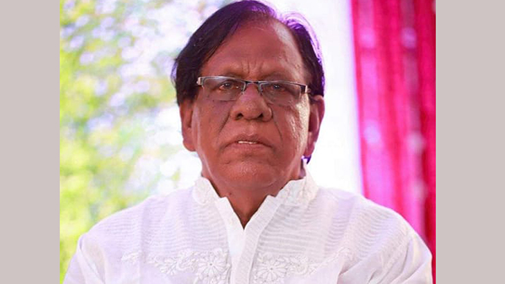 চেয়ারম্যান ধন মিয়াকে খুঁজছেন জনতা, বাড়িতে আগুন