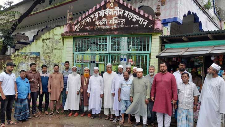 সেনবাগে সংখ্যালঘুদের বাড়ি মন্দির পাহারায় জামায়াত