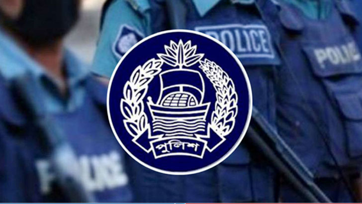 বদলাচ্ছে পুলিশের পোশাক