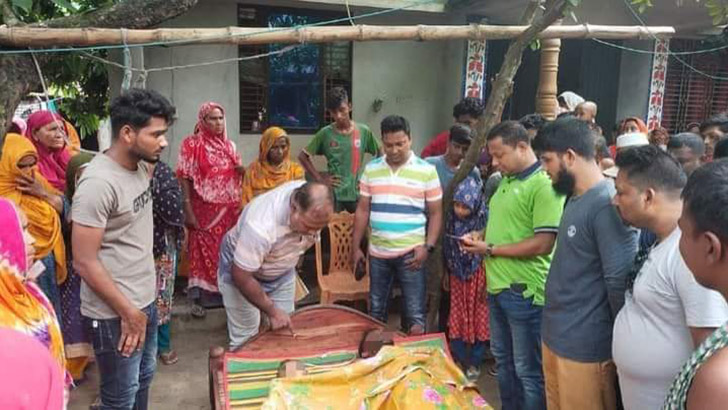 স্ত্রীর সঙ্গে অভিমান, শিশুপুত্রকে হত্যা করে বাবার আত্মহত্যা