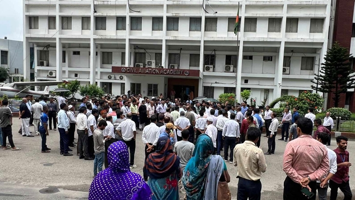 বেবিচকের ৬ ‘দানবের’ বিরুদ্ধে বিক্ষোভ, চাকরিচ্যুত করার দাবি