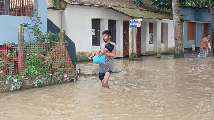 কমেছে হাওড়া নদীর পানি, আখাউড়ায় বন্যা পরিস্থিতির উন্নতি