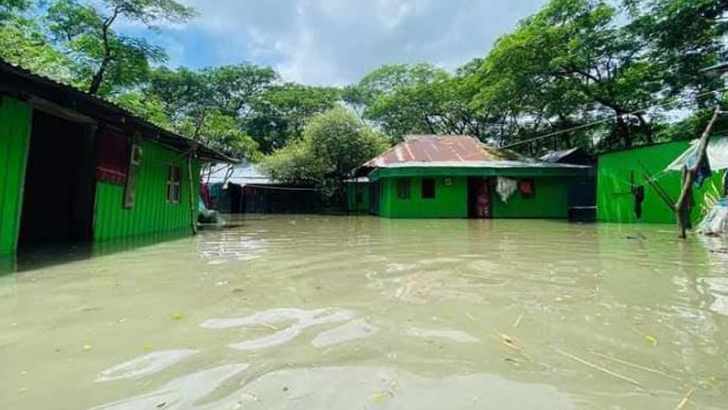 কমলনগর-রামগতির ২০ গ্রামের মানুষ পানিবন্দি