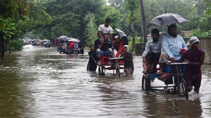 তিন জেলায় বন্যার অবনতি