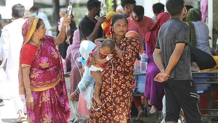 ফেনীতে ঘণ্টায় ঘণ্টায় বাড়ছে ডায়রিয়া রোগী, জায়গা নেই হাসপাতালে