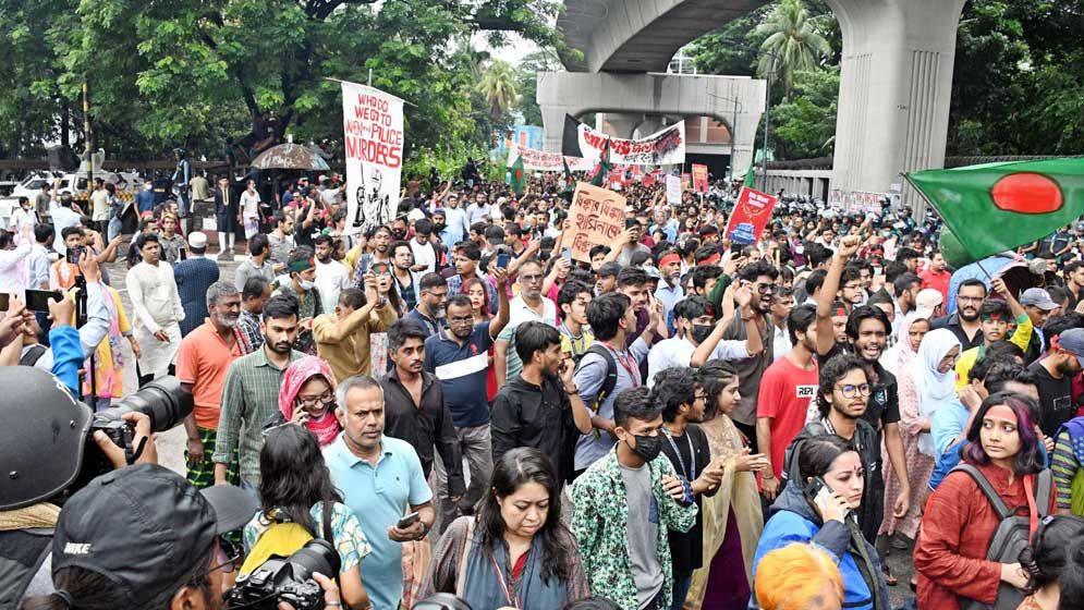 ‘আহত শিক্ষার্থীদের বিদেশে চিকিৎসার ব্যবস্থা করা হচ্ছে’