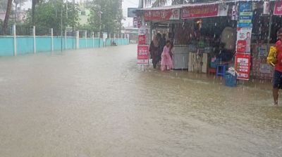 কক্সবাজারে সর্বোচ্চ বৃষ্টিপাতের রেকর্ড, বিপাকে পর্যটকরা