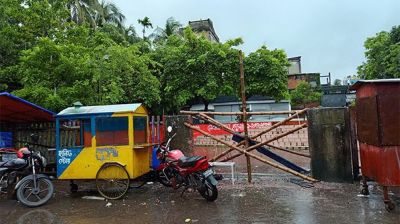 দখলমুক্ত হলো বরিশালের হিরন স্কয়ার