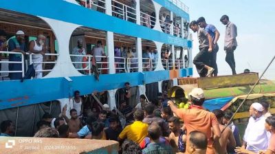 মনপুরা ঘাটে লঞ্চে সন্ত্রাসী হামলায় আহত ১০, উত্তেজনা