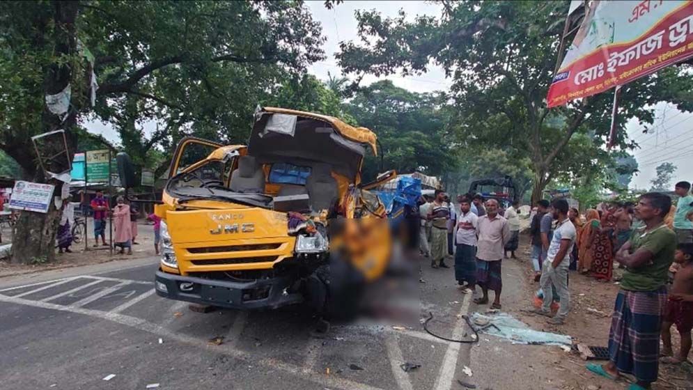 দুর্ঘটনায় সালথা ইসলামী আন্দোলনের সভাপতিসহ নিহত ২