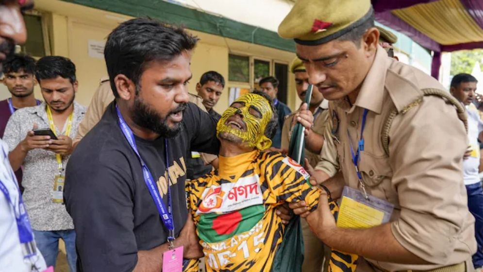 টাইগার রবিকে তাড়ানো হয়নি, তার অসুস্থতা নিয়ে যা জানাল ভারতীয় পুলিশ