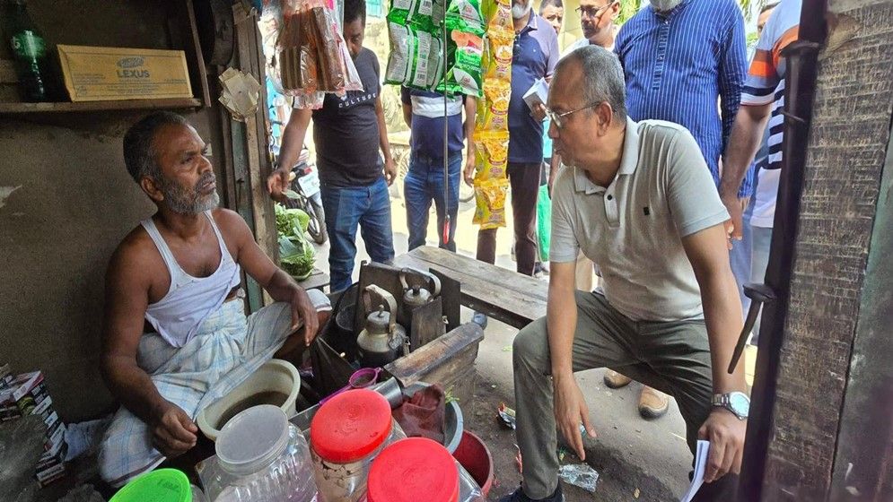 তারেক রহমানের বার্তা নিয়ে সাধারণ মানুষের কাছে মুন্না