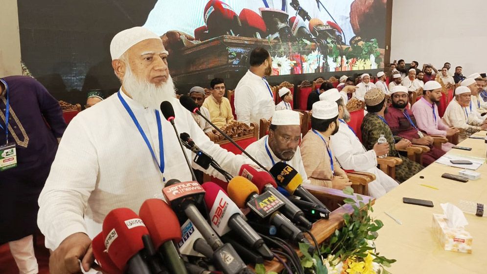 রাষ্ট্র পরিচালনার দায়িত্ব পেলে সেবকের পরিচয় দেবে জামায়াত