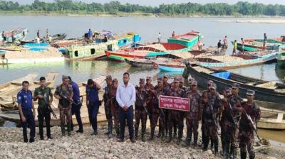 নদীতে টাস্কফোর্স অভিযান চালিয়ে ২ কোটি টাকা মূল্যের বালু জব্দ