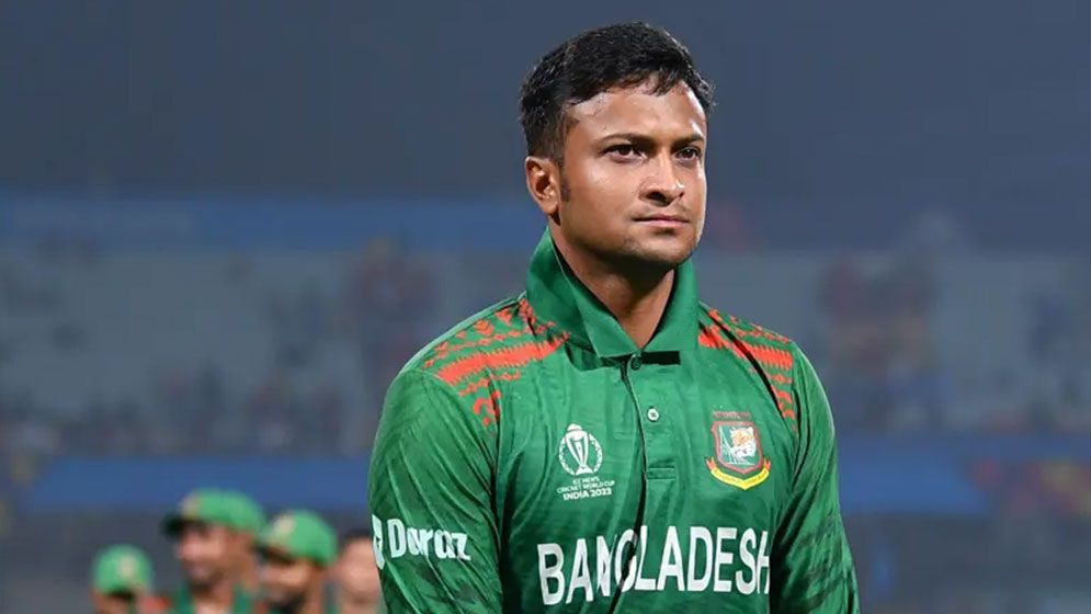 অর্ধেকের বেশি কমতে যাচ্ছে সাকিবের বেতন