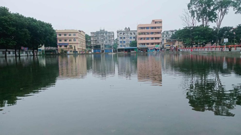 ভূঞাপুরে পানি নিষ্কাশনের ব্যবস্থা না থাকায় চরম ভোগান্তি