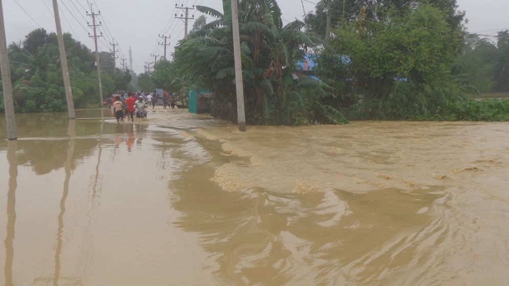 টানা বৃষ্টিতে পাঁচ জেলায় জলাবদ্ধতা, শেরপুর ময়মনসিংহে বন্যার অবনতি