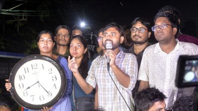 আরজি কর ইস্যুতে এবার ‘আমরণ অনশনের’ ডাক জুনিয়র চিকিৎসকদের