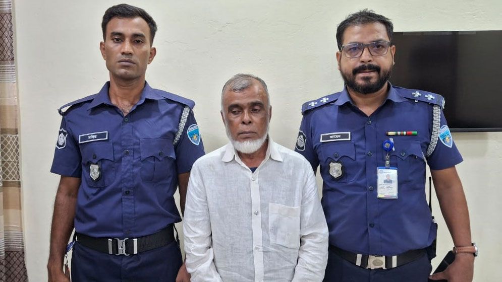 সাবেক মন্ত্রী মোকতাদিরের ‘ঘনিষ্ঠ সহচর’ কৃষক লীগ নেতা গ্রেফতার