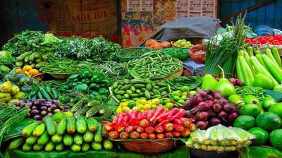 ব্যাপারী ও ফড়িয়াদের দাপট