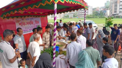 বাজার পরিস্থিতি নিয়ন্ত্রণে একদল শিক্ষার্থীর উদ্যোগ