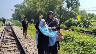 ফেসবুকে পোস্ট দিয়ে ট্রেনের নিচে যুবক