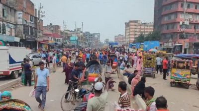 নানা অজুহাতে গাজীপুরে প্রায়ই অচল হচ্ছে সড়ক