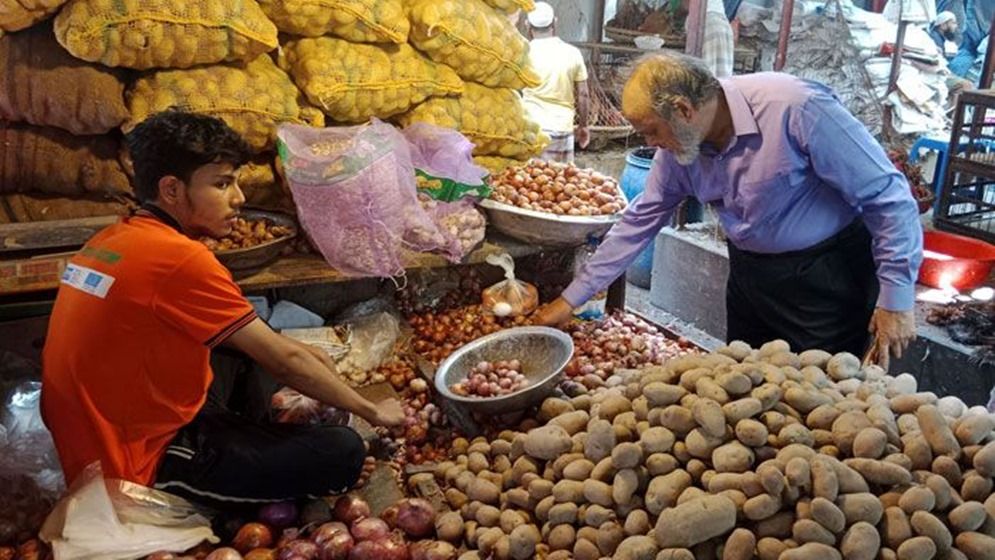 গলাকাটা দাম আর কত সইবে ভোক্তা