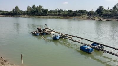 আত্রাই নদী থেকে বালু উত্তোলন বন্ধ করতে ম্যাজিস্ট্রেটের মামলা