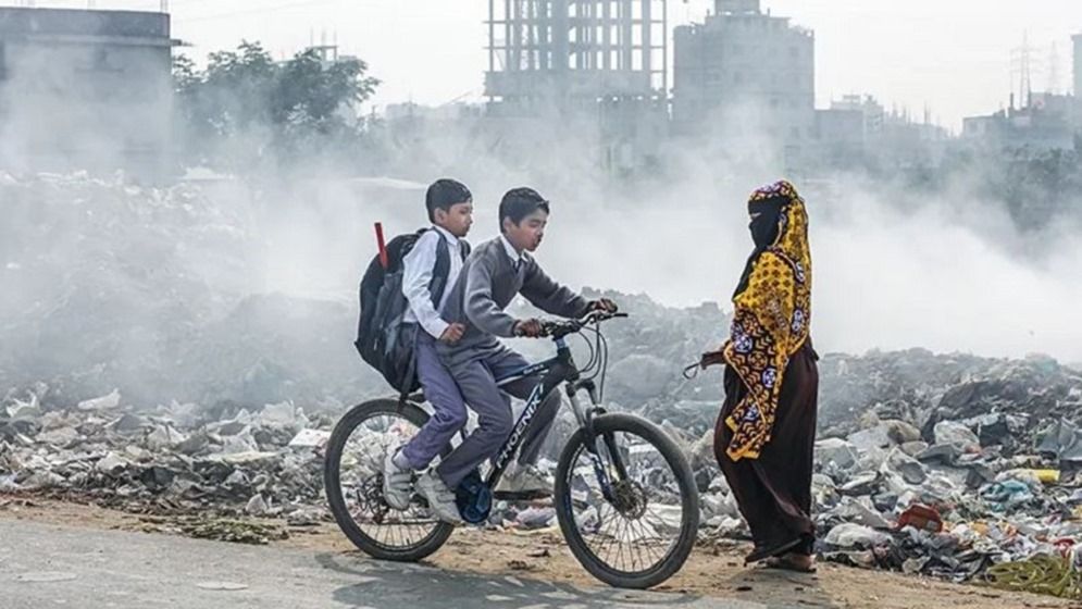 বিশ্বে দূষিত শহরের তালিকায় দ্বিতীয় ঢাকা