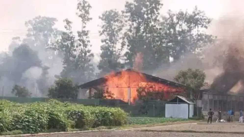 পীরের দরবারে ভাঙচুর, লুটপাট অগ্নিসংযোগ