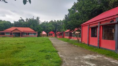 সেই সাবেক পুলিশ কর্মকর্তার কমিউনিটি সেন্টার এখন শিয়ালের আস্তানা