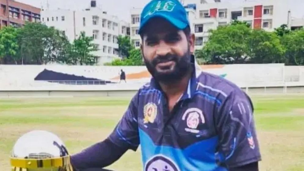 মাঠে লুটিয়ে পড়লেন ক্রিকেটার, হাসপাতালে মৃত্যু