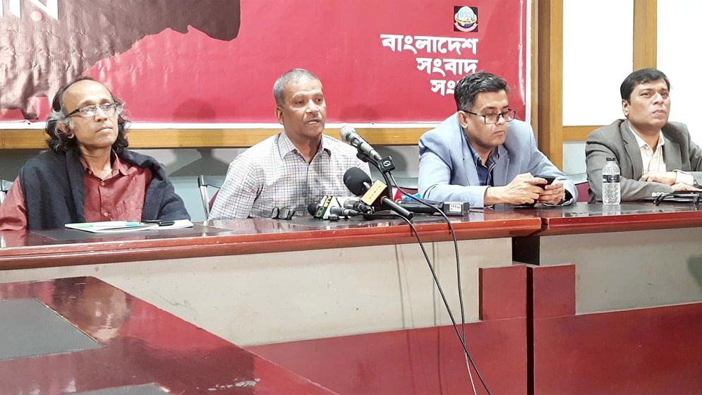 ‘৩-৪ আগস্ট ভারতের দালালদের সঙ্গে বৈঠকের অভিযোগ’, যা বললেন আসিফ নজরুল