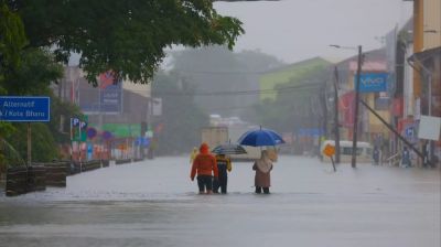 থাইল্যান্ডে ভয়াবহ বন্যায় ৯ জনের প্রাণহানি, লাখো মানুষ গৃহহীন