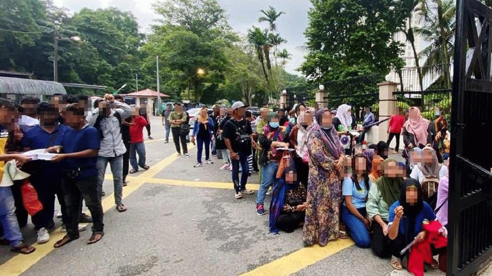 জরিমানা দিয়ে হলেও দেশে ফিরতে চান মালয়েশিয়া প্রবাসীরা