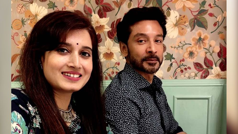 নারীরা ‘টোটাদা’ বলে ডাকেন, আমি তাতেই খুশি: অভিনেতার স্ত্রী