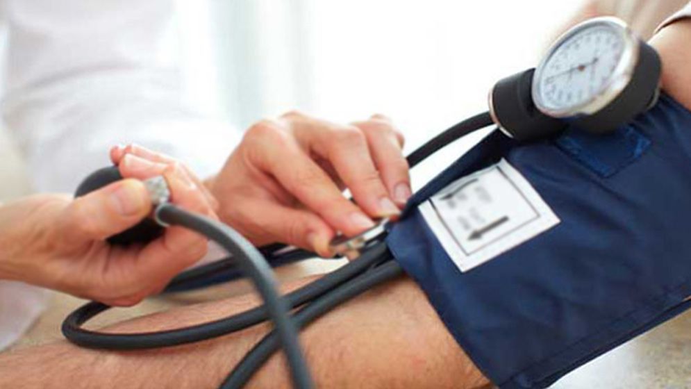 চিকিৎসা নিতে বিদেশ যাচ্ছে বছরে ৮ লাখের বেশি মানুষ