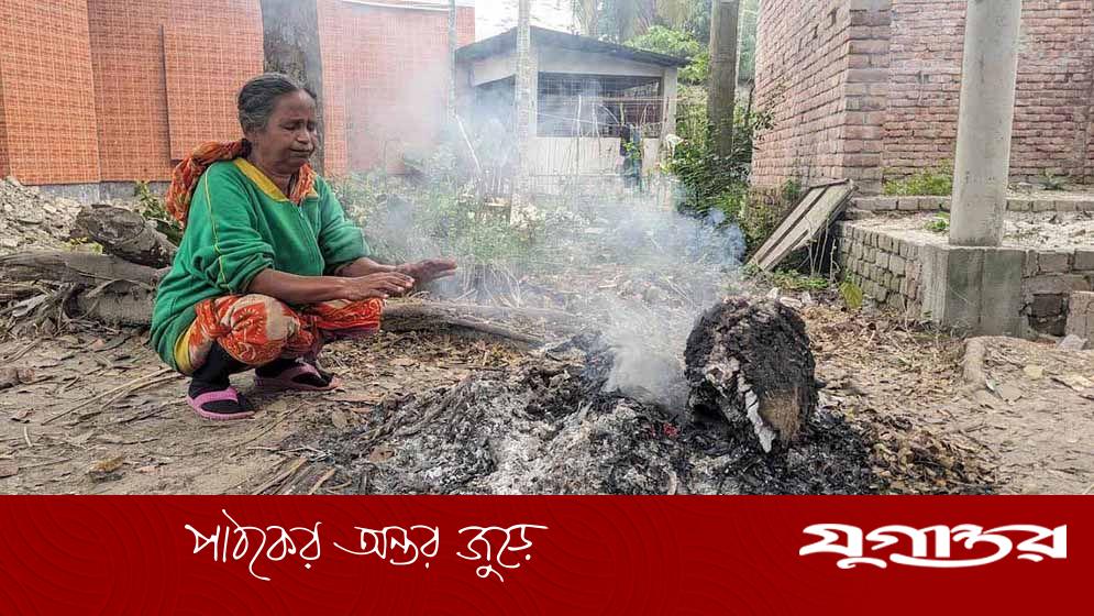 শীত জেঁকে বসেছে বাগেরহাটে, ভোগান্তিতে খেটে খাওয়া মানুষ