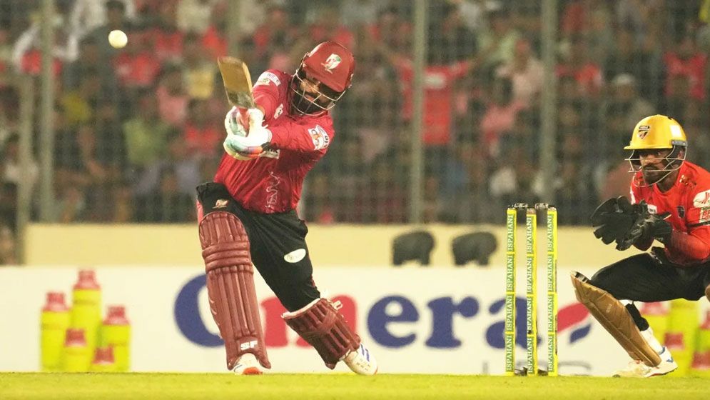 বিপিএলে তামিম ইকবালের ব্যাটিং তাণ্ডব