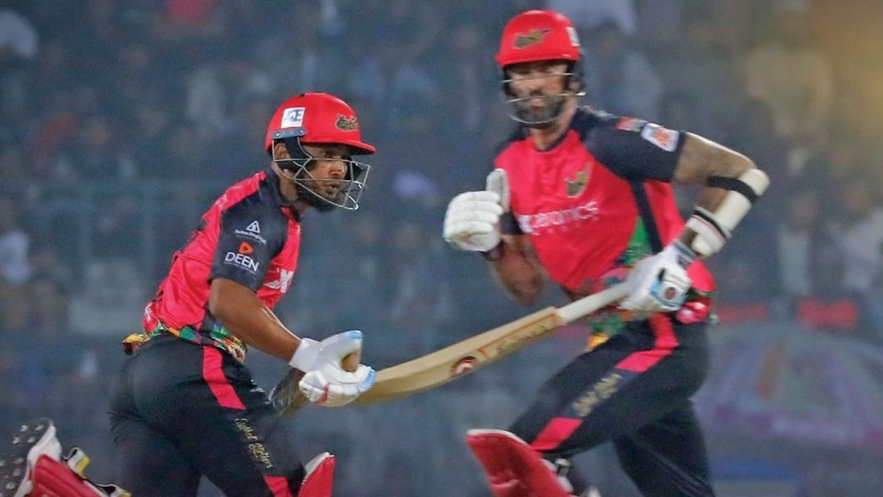 সিলেটের ব্যাটিং বিপর্যয়, সহজ লক্ষ্য পেল বরিশাল