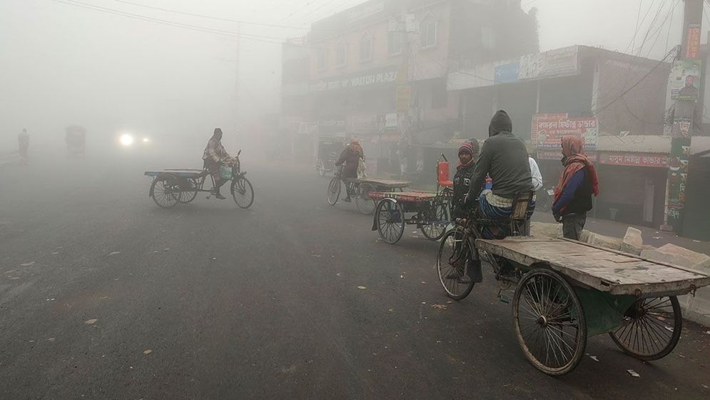 হাড় কাঁপানো শীতে জবুথবু জনজীবন