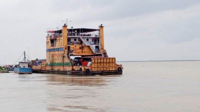 ঘন কুয়াশার কারণে দুই ঘণ্টা পর ফেরি চলাচল স্বাভাবিক