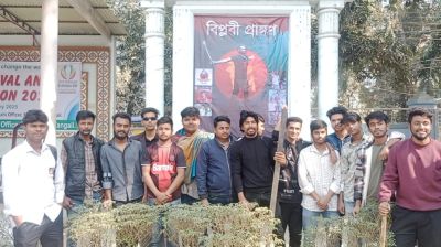 শেখ মুজিবের ম্যুরাল দখলে নিল আবু সাঈদের ছবি