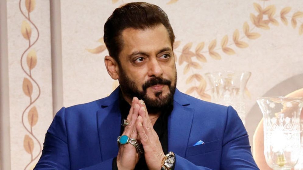 মুসলিম হয়েও যে খাবার ছুঁয়ে দেখেন না সালমান
