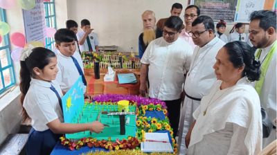 বান্দুরা হলিক্রসে বিজ্ঞান মেলা ও শিক্ষা সাংস্কৃতিক প্রতিযোগিতা