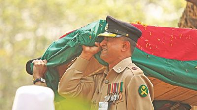 সেনাবাহিনী ও বিডিআরকে দুর্বল করতেই ষড়যন্ত্র