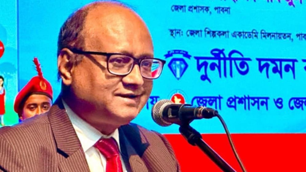 সাংবিধানিক প্রতিষ্ঠানের মর্যাদা পেলে দুদকের কাজ আরও বাড়বে