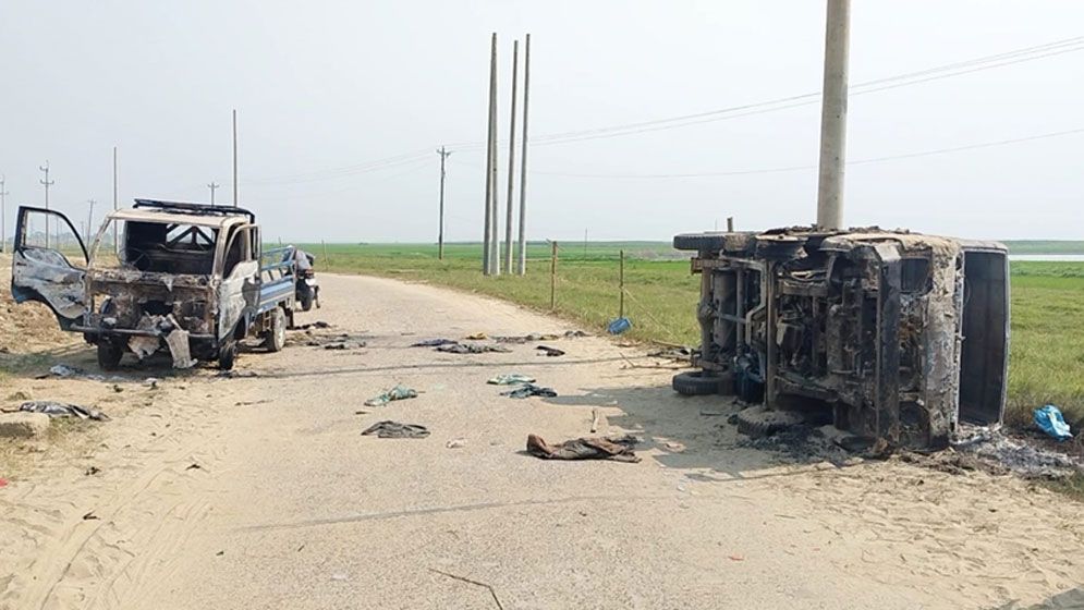 হাওড়ে মাছ লুট গাড়ি ভাংচুর অগ্নিসংযোগ আহত অর্ধশত, আটক ৫০